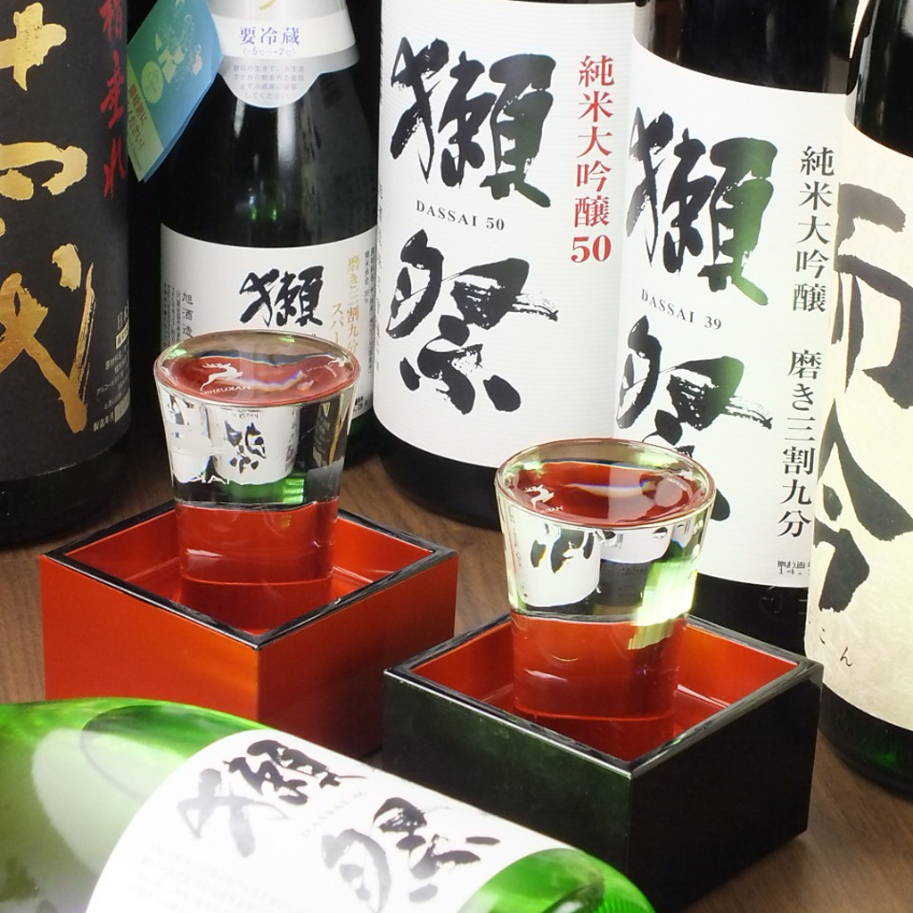 赤霧島280円！獺祭450円！など地酒・銘酒がリーズナブル！梅酒、果実酒も豊富に有り
