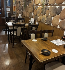プライベートはもちろん、仕事帰りに同僚と寄りたくなる素敵な雰囲気のお店です。1日の疲れを癒して下さい。