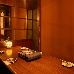 個室席は全8部屋ご用意いたしました。3時間の飲み放題付宴会コースも3,500円~ご提供しております。ご予算・ご利用シーンに応じてご対応いたしますので、ご不明点等何かございましたら店舗までお気軽にご相談ください!皆様のご宴会がより楽しいものとなるよう、尽力いたします。