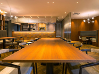 明るく広々としたダイニングホール