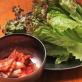 料理メニュー写真&nbsp;白菜キムチ＆包み野菜　食べ放題