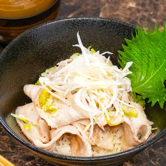 葱塩豚丼