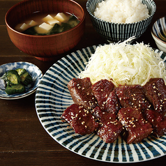 牛たれ焼肉定食/国産牛もつ焼き定食　各