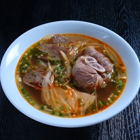 【本格的なベトナム料理ブンボー】