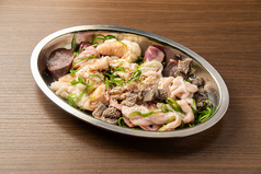 ボリューム＆コスパ最強！男前ホルモン盛り