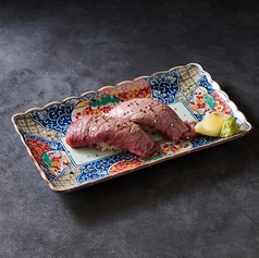 和牛の炙り肉寿司(2貫)