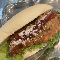 コートレッタ（カツレツサンド）