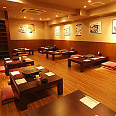 最大40名様まで貸切対応が可能です。宴会や歓送迎会など、元気な店員の声が響く活気あふれる空間で食事をお楽しみいただけます。ぜひお気軽にご来店くださいませ！