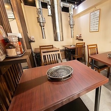 ホルモン牛若 大塚店の雰囲気1