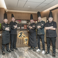 シェフ渾身の本格中華料理と洗練空間でもてなす特別体験