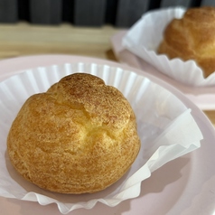 まんぷくシュークリーム