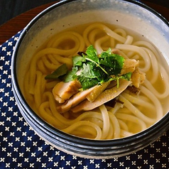 錦爽鶏の炊き出しうどん