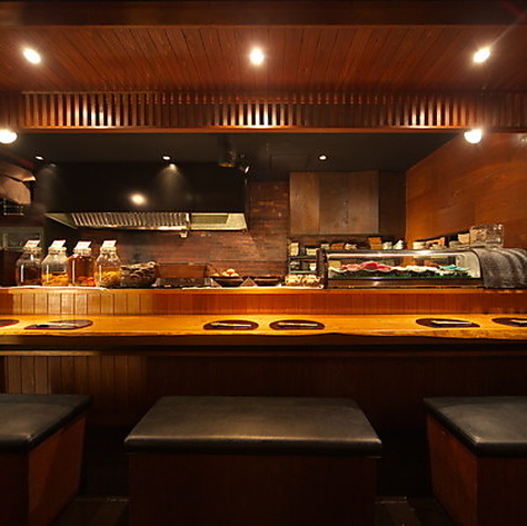 丸の内にひっそりと佇む、"魚と野菜"を中心とした逸品とお酒を楽しむ大人の和空間。