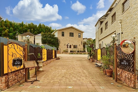 �n�엿�� Maison HANZOYA