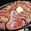 料理メニュー写真&nbsp;アンガス牛リブエンドのあちこーこー鉄板ステーキ【300ｇ】