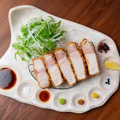 【とんかつを最大限楽しんでいただけます】8種のソースと薬味で無限のアレンジ！〆は出汁茶漬けでさっぱりの写真