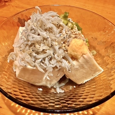 こぼれしらす冷奴