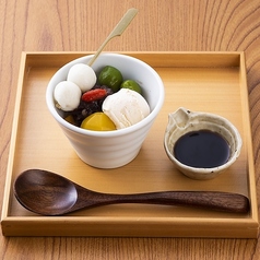 クリームあんみつ