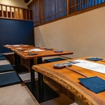 お客様がくつろいで過ごせる店内に。大切な人とや仲間内でなど、様々なシーンでお使いいただけます。