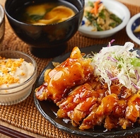 ◆かしわ屋の”鶏とお野菜”健康バランス定食！◆