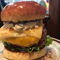 料理メニュー写真&nbsp;グルメチーズバーガー