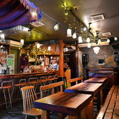 Bar&Kitchen Caveman バーアンドキッチンケイブマンの雰囲気3