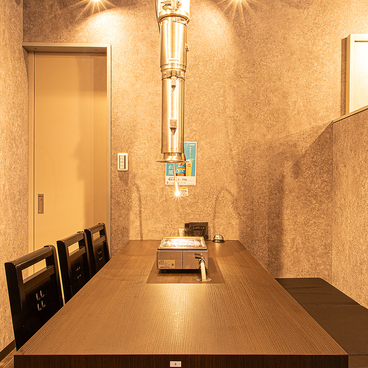 甲子園焼肉にく西の雰囲気1