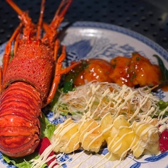 伊勢海老、鮑、ミル貝、蟹など（煮つけ、甘酢、幹焼、蒸しなど）