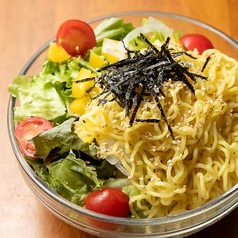 ラーメンサラダ/シーザーサラダ/豆腐サラダ/オニオンサラダ