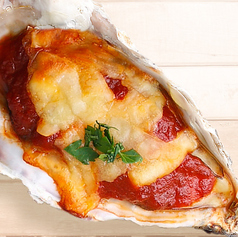 トマトソースとモッツァレラチーズの焼き牡蠣