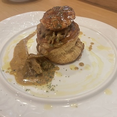 4種キノコのクリーム煮 パイ仕立て