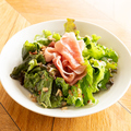 料理メニュー写真&nbsp;ｅ ｓ～生ハムグリーンサラダ