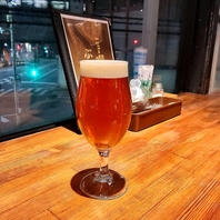 クラフトビールで乾杯！夜は大人のダイニングバーへ♪