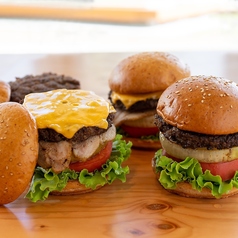 お気軽にご利用いただけるFOOD HALLのメニュー!