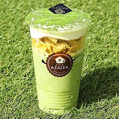 アゼリア名物!飲む芝生パフェ