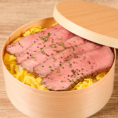 ローストビーフの肉わっぱ