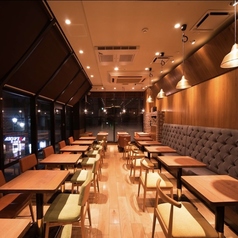 ♪2階フロアの貸切可能♪着席32名様、立食であれば45名様まで対応可能でございます。詳細はtel:0334455450まで、お気軽にご相談くださいませ!
