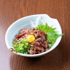 黒毛和牛のたたきユッケ