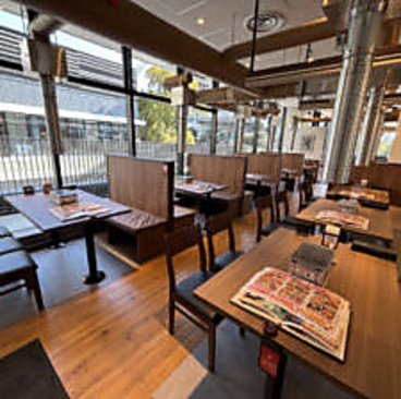 KollaBo コラボ &nbsp;マンジョ ソベッチャカンジャンケジャン 虎ノ門店の雰囲気1