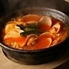 あさりと牛すじのチゲ鍋