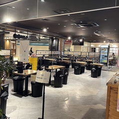 NENE CHICKEN&JIJIMI GO 三宮OPA2店の外観2