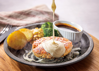パンと楽しむハンバーグメニューが豊富