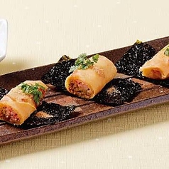 桜海老の春巻き 発酵唐辛子黒酢ソース