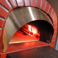 pizzaには欠かせない薪窯も完備！いるふぉのピザはスティックタイプの「ロトリーノ」♪炉端焼きと並ぶオススメの一品！