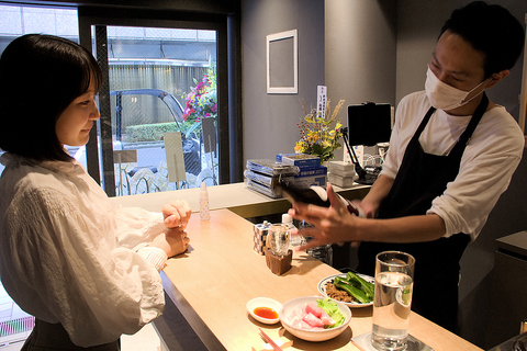 日本酒をもっと気軽に！お酒に詳しいスタッフがお客様のお好みをご提供します！
