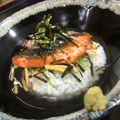 お茶漬け（梅茶：シャケ茶：焦がし明太子茶）