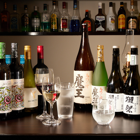 飲み放題のサブスク登場！日本酒や焼酎など幅広いお酒を楽しめるカジュアルバー