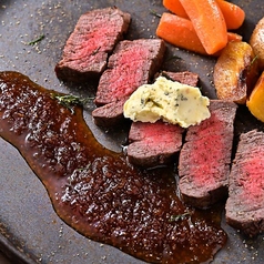 熟成牛フィレ肉のロースト100g ~トリュフの香り~