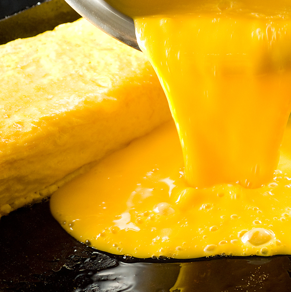 「手作りの拘り」人気のだし巻き玉子はひとつひとつ丁寧に巻き上げて提供。人気の理由は食べれば納得