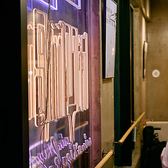 【ペットとご一緒に入店可能◎】当店はわんちゃんとお食事の時間を一緒に過ごすことができます。（条件：小型犬のみ平日月曜～木曜日入店可能です。詳しくはInstagramのハイライトをご覧下さい。）飲み会、女子会にもぴったりです！お洒落な広々としたお店でゆったりとした時間をお過ごしください♪